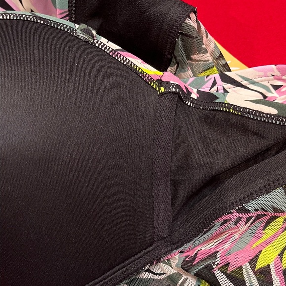 Kona Sol L Swim Top - Picture 9 of 9